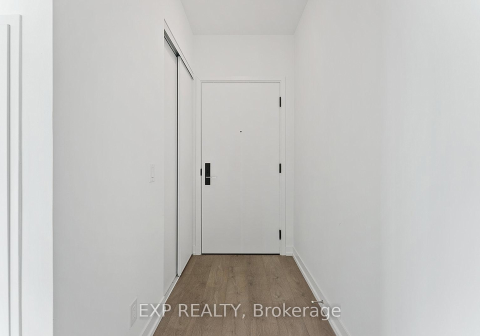 270-dufferin-street-toronto-ontario-w13242712