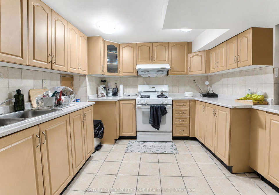 7652-roselle-crescent-mississauga-ontario-w13242760