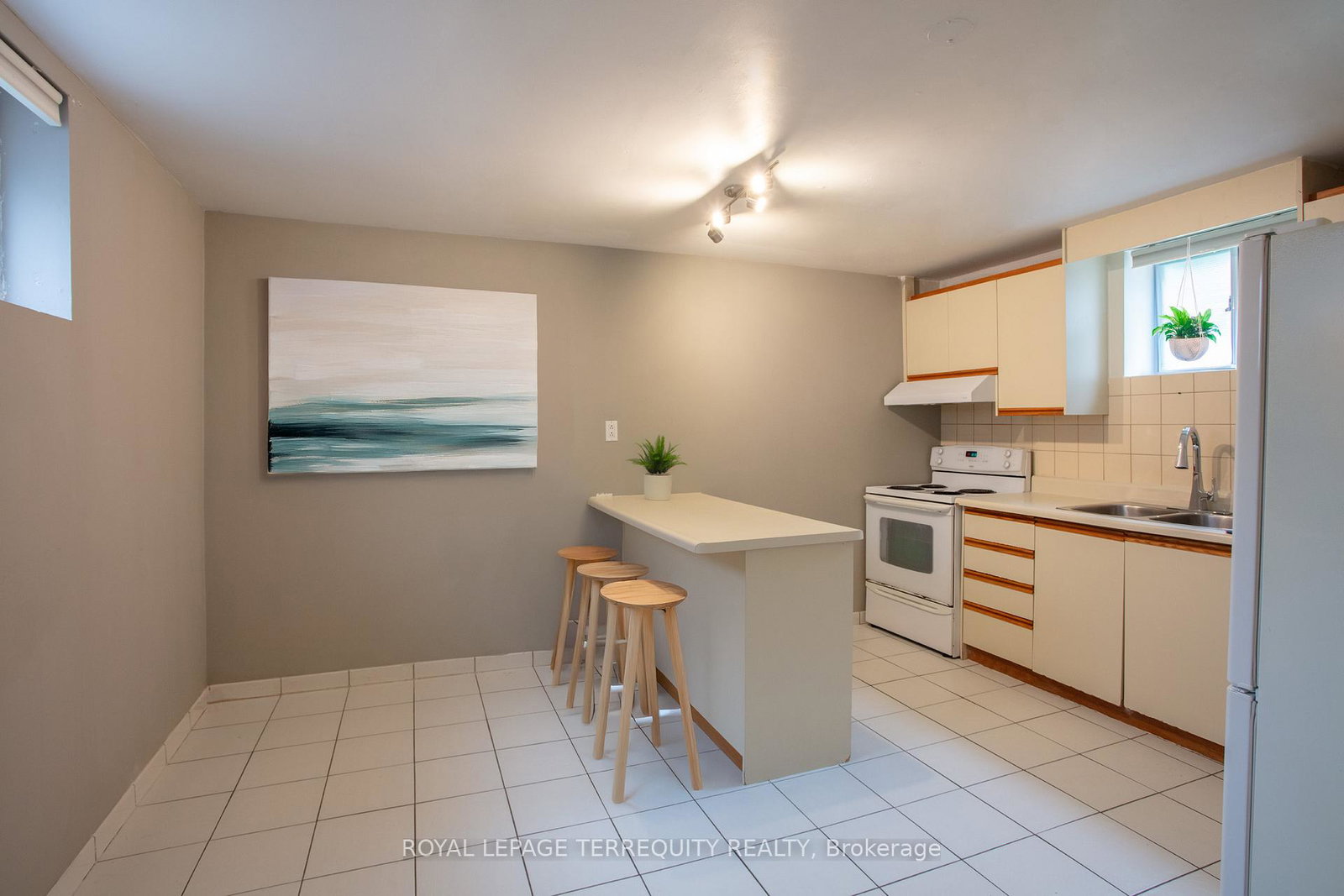 10-northcliffe-boulevard-toronto-ontario-w13243342