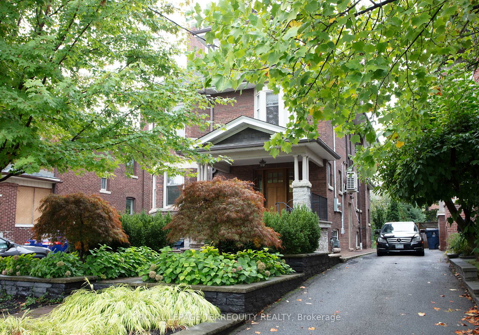 10-northcliffe-boulevard-toronto-ontario-w13243342