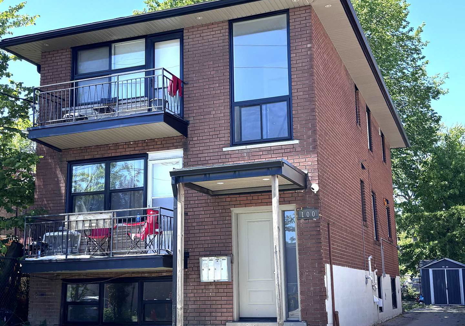 100-portland-street-etobicoke-ontario-w13243362