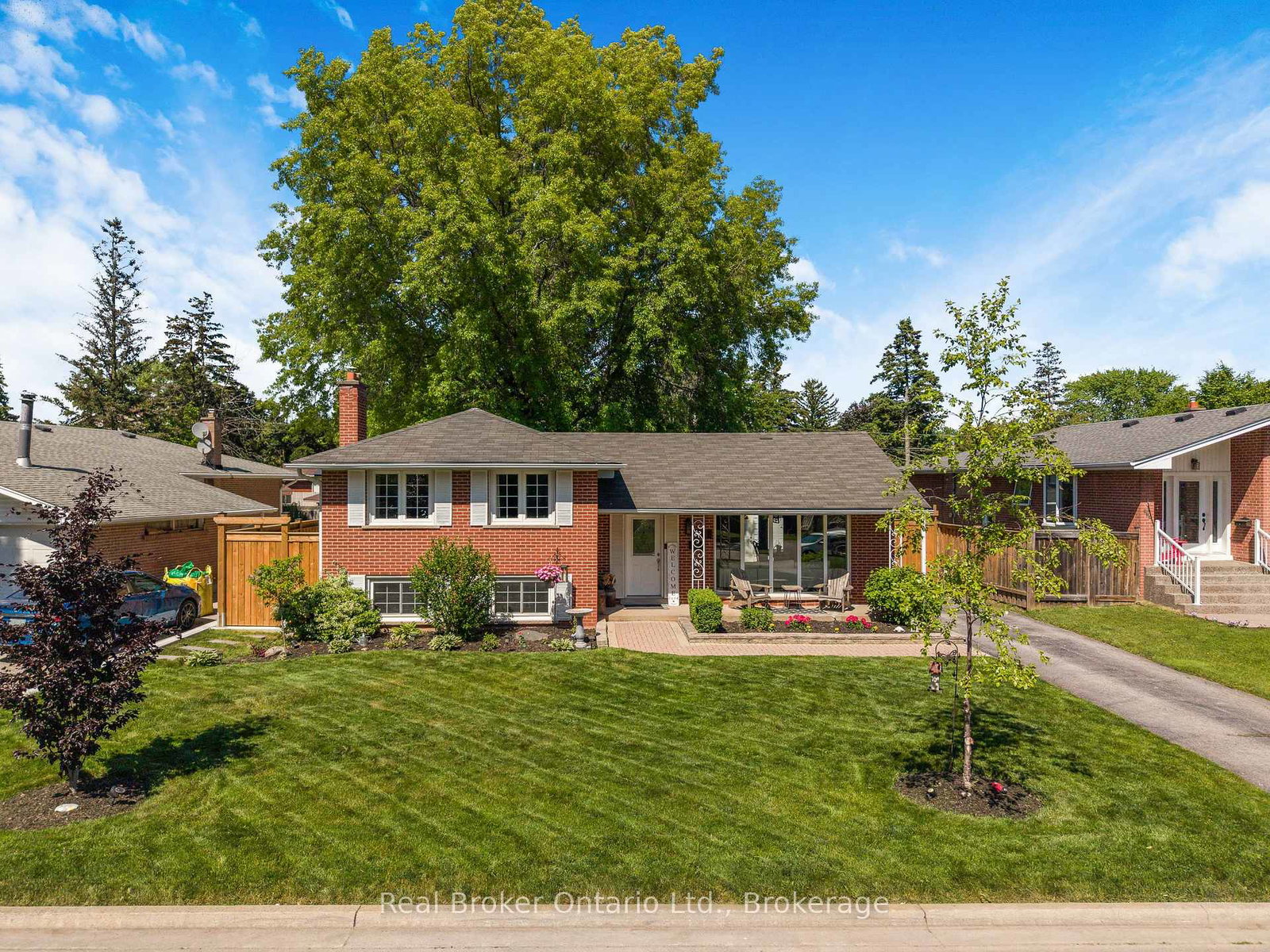 377-duncombe-drive-burlington-ontario-w13243400