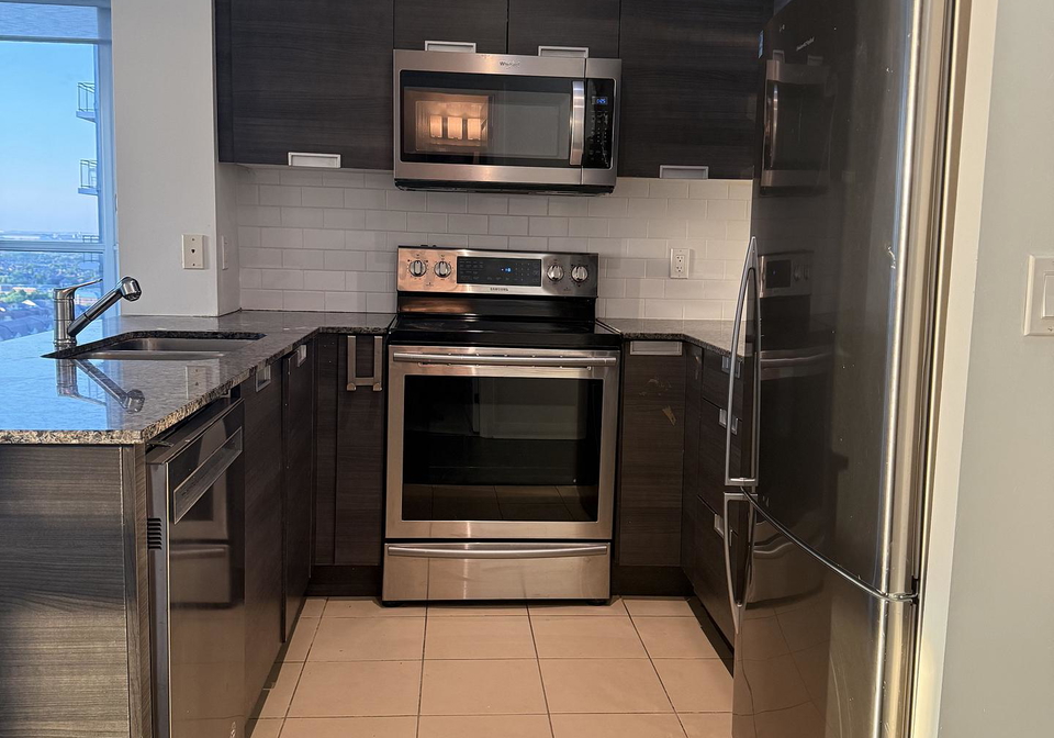 75-eglinton-avenue-w-mississauga-ontario-w13243596