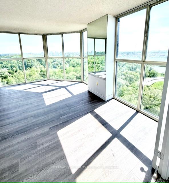 600-rexdale-boulevard-etobicoke-ontario-w13243764