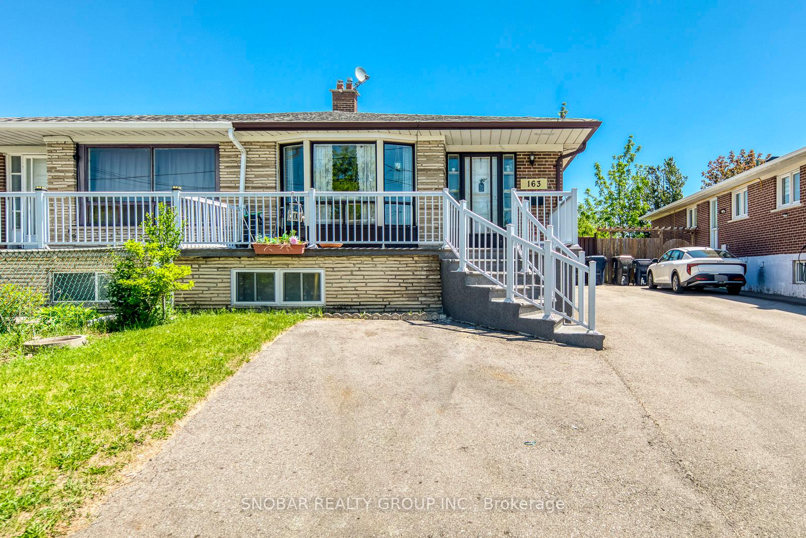 163-gracedale-boulevard-york-ontario-w13243896