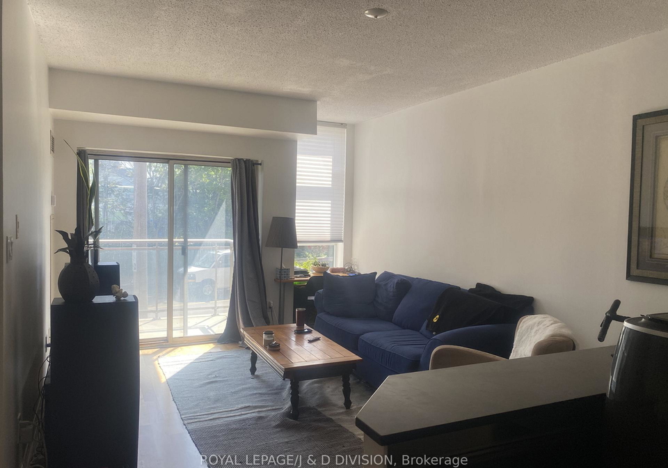 2495-dundas-street-w-toronto-ontario-w13244274