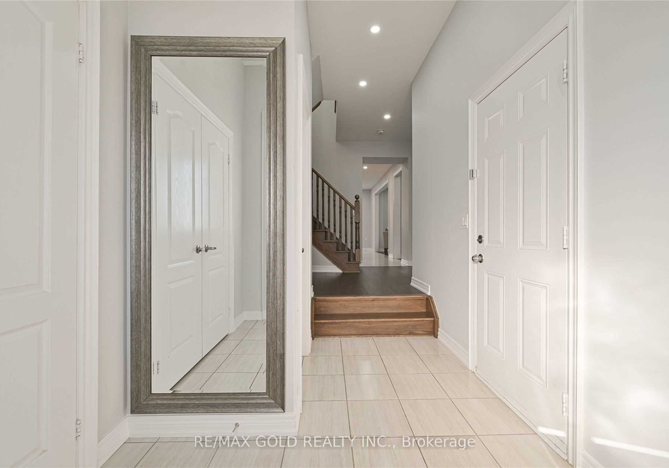 9-forsyth-crescent-brampton-ontario-w13245534