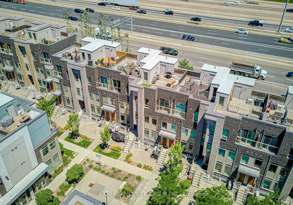 11-applewood-lane-etobicoke-ontario-w13245754
