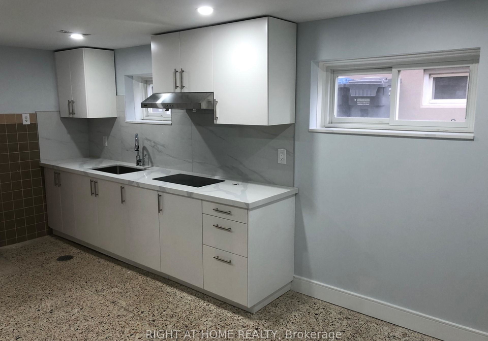 3631-molly-avenue-mississauga-ontario-w13245900