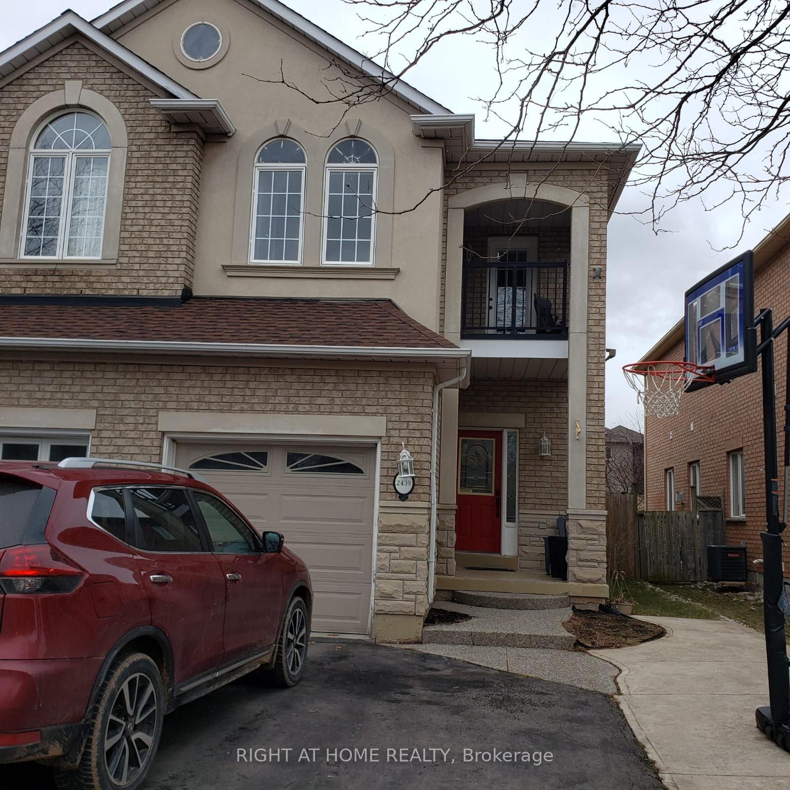 2439-lazio-lane-oakville-ontario-w13245902