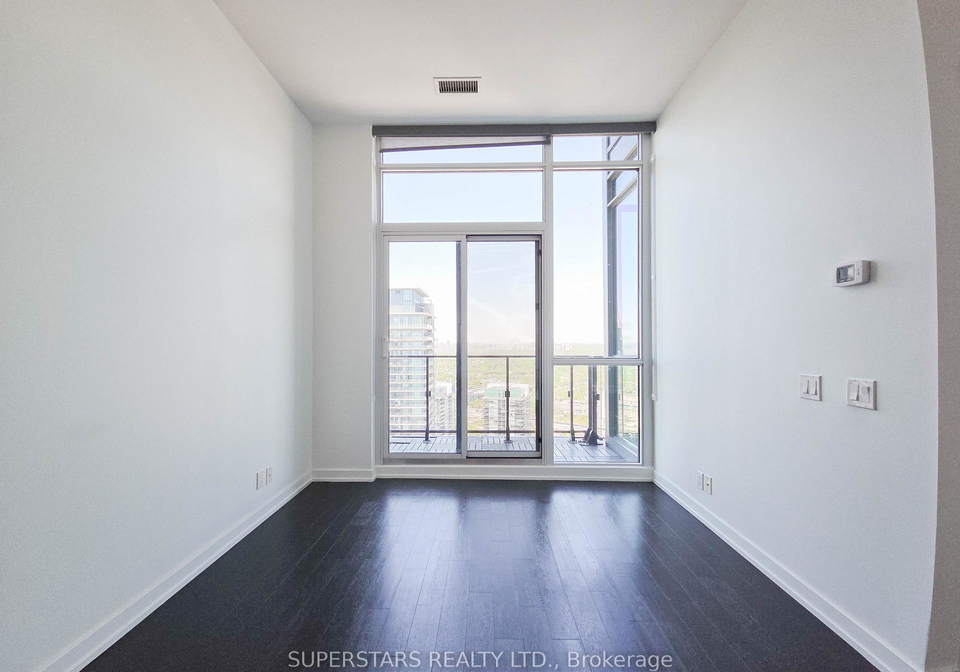 2200-lake-shore-boulevard-w-etobicoke-ontario-w13246056