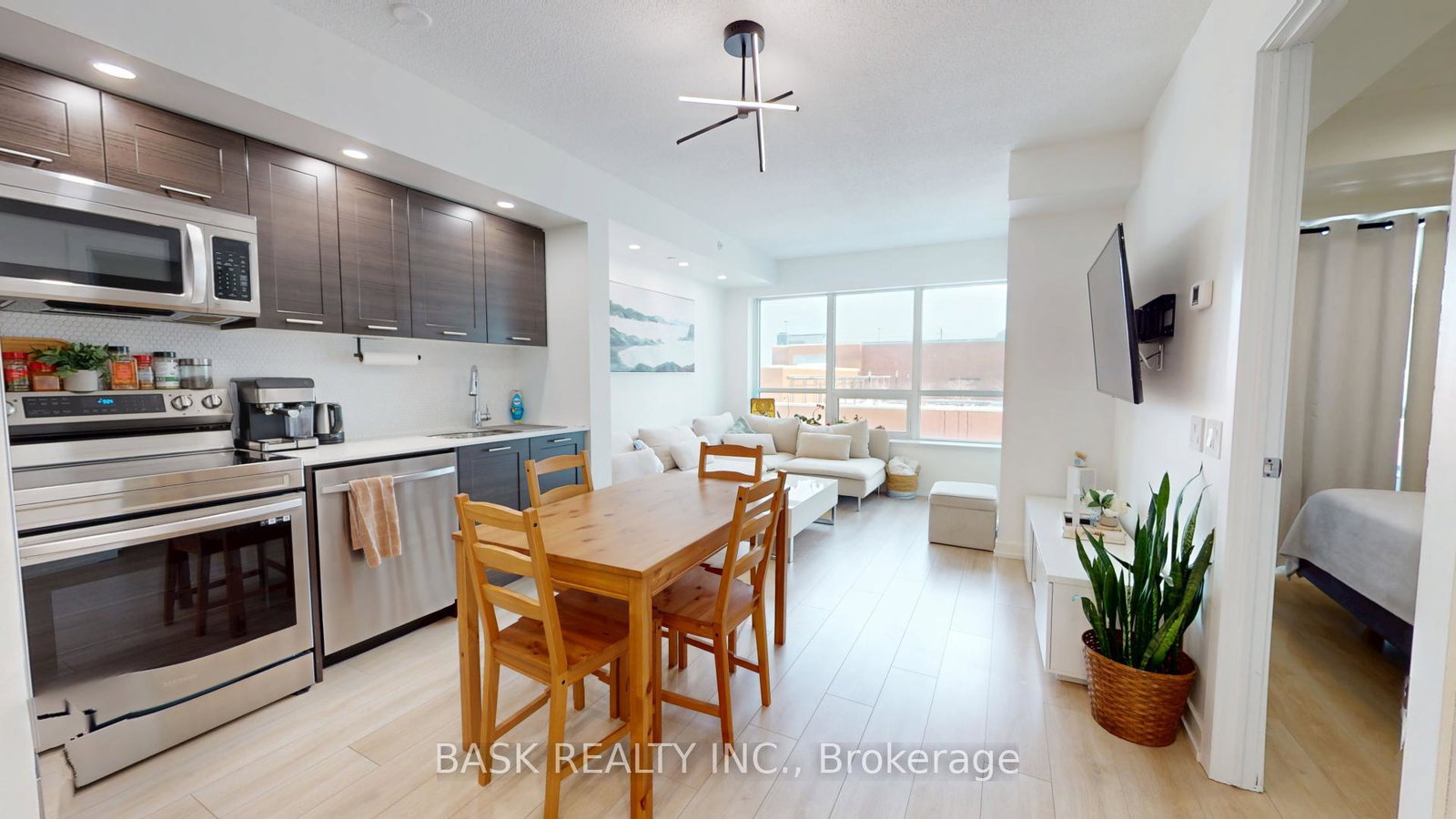2220-lake-shore-boulevard-w-etobicoke-ontario-w13246106