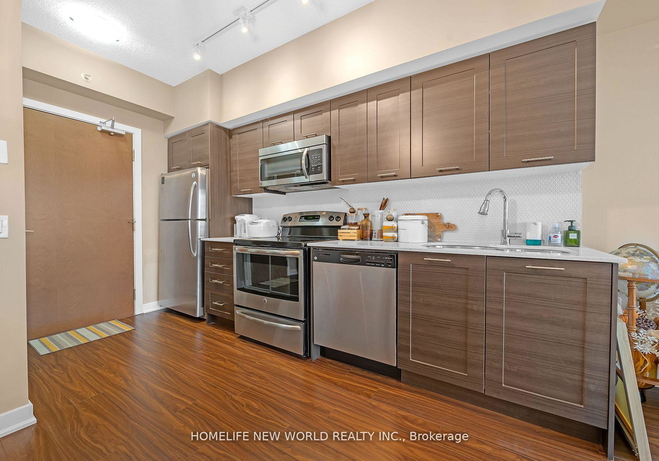 2212-lake-shore-boulevard-etobicoke-ontario-w13246136