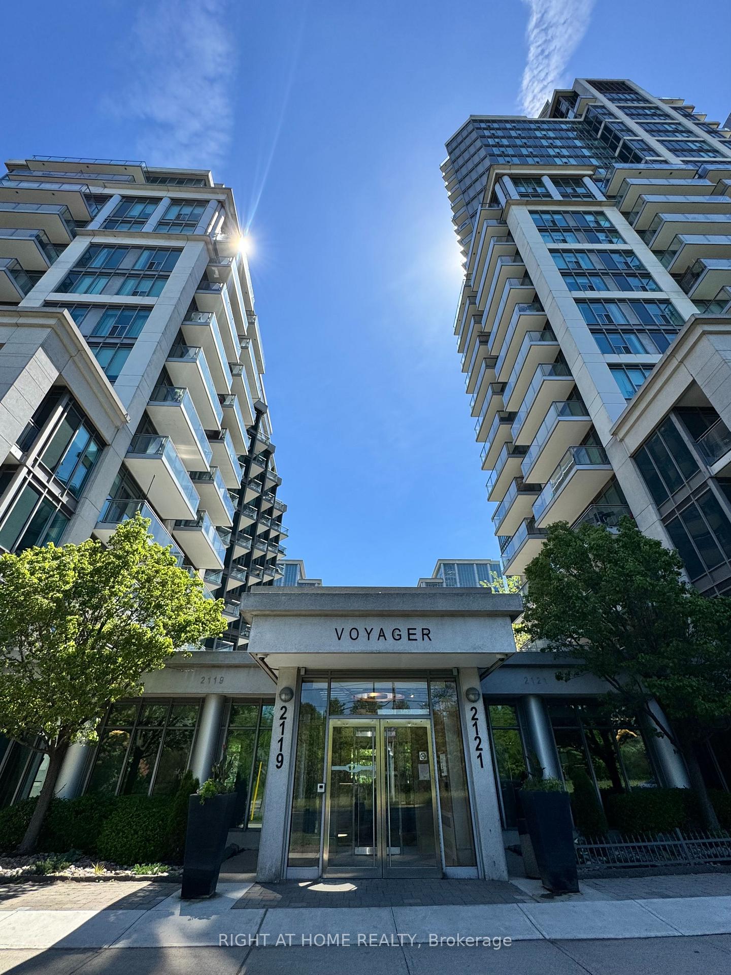 2121-lake-shore-boulevard-w-etobicoke-ontario-w13246168