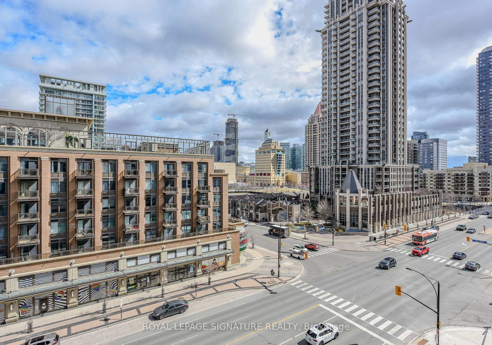 430-square-one-drive-e-mississauga-ontario-w13246638