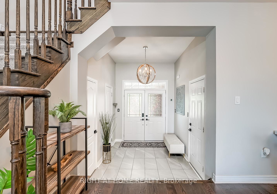 2033-trawden-way-oakville-ontario-w13246952