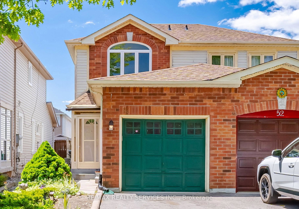 54-yellow-brick-road-brampton-ontario-w13247190