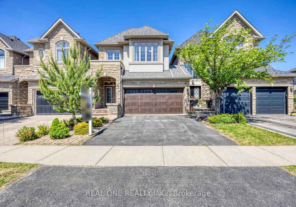 2379-wasaga-drive-oakville-ontario-w13247268