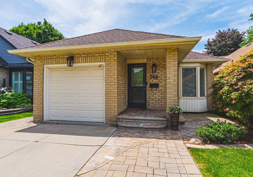 744-miriam-crescent-burlington-ontario-w13247512