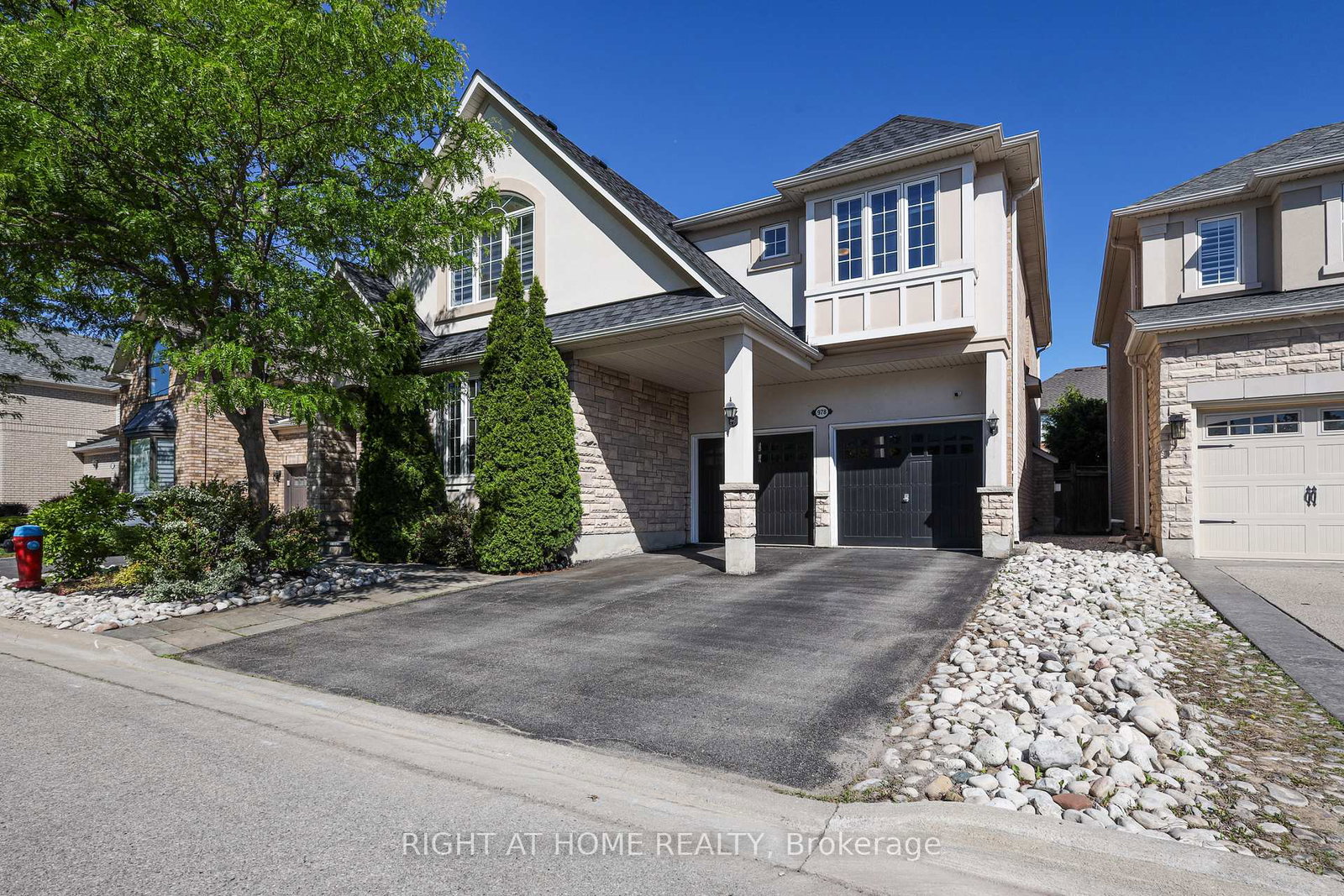 978-cousens-terrace-milton-ontario-w13247542