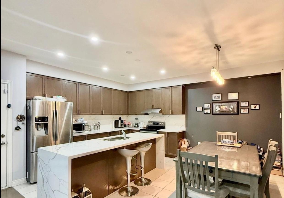 385-royal-west-drive-brampton-ontario-w13247770
