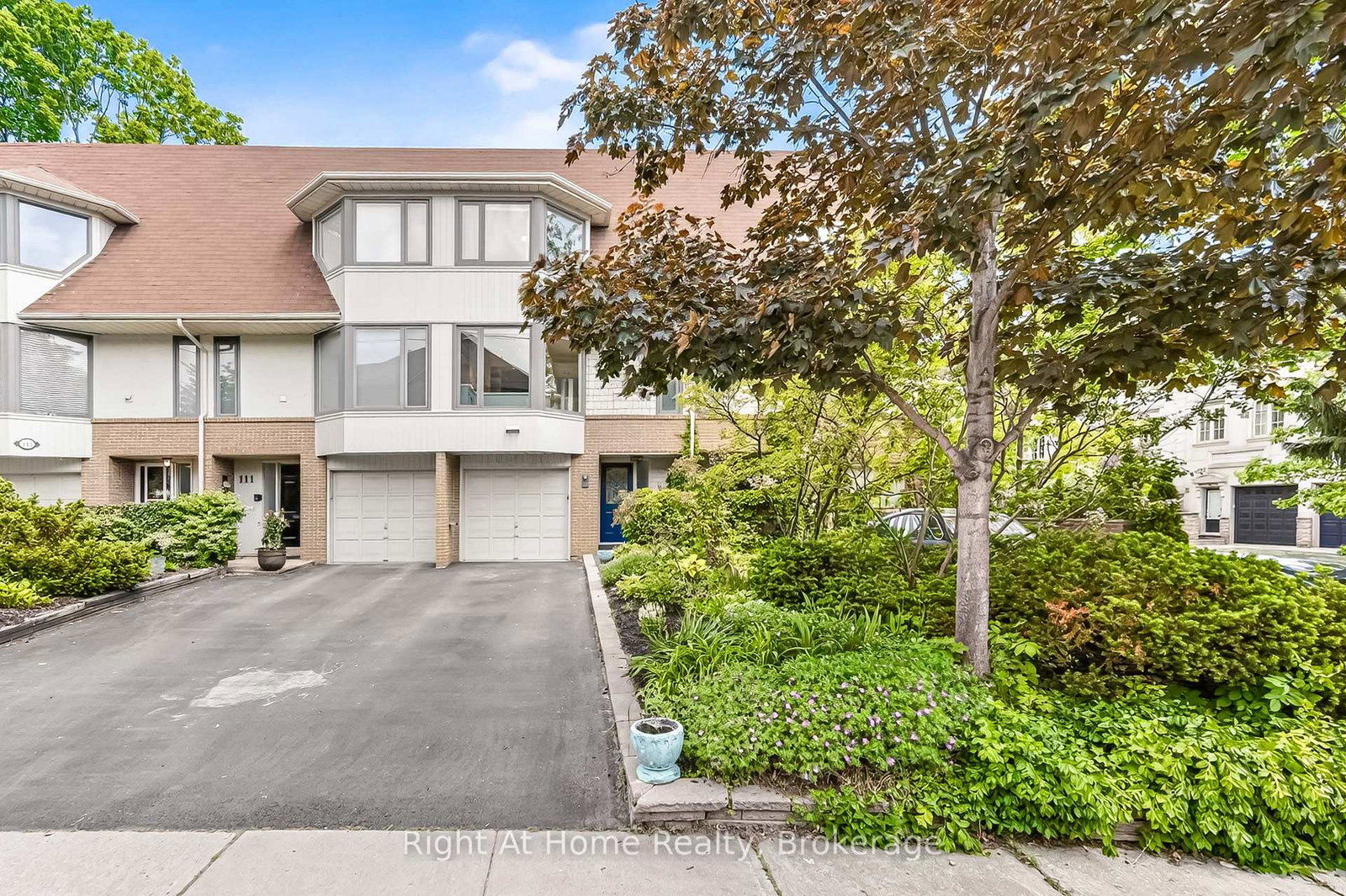 109-brant-street-oakville-ontario-w13247892