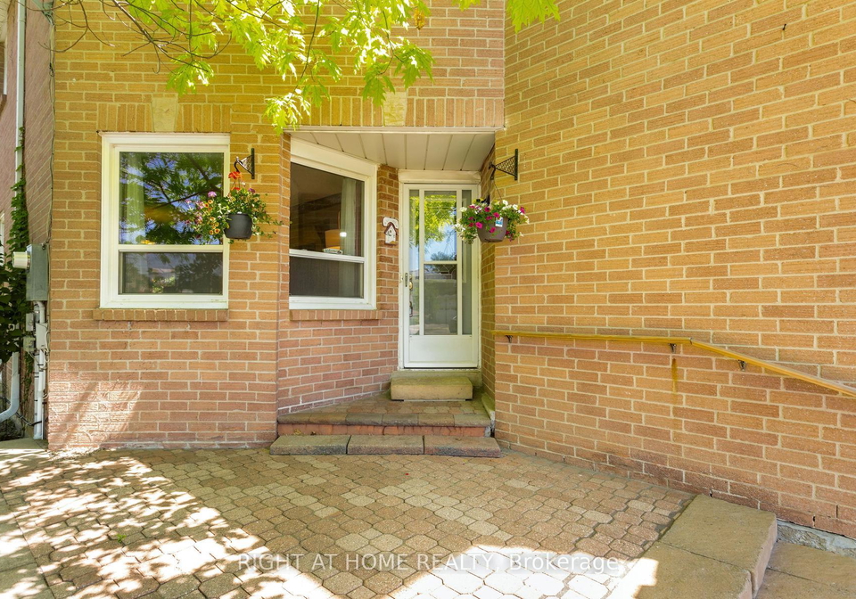 138-atkins-circle-brampton-ontario-w13247946