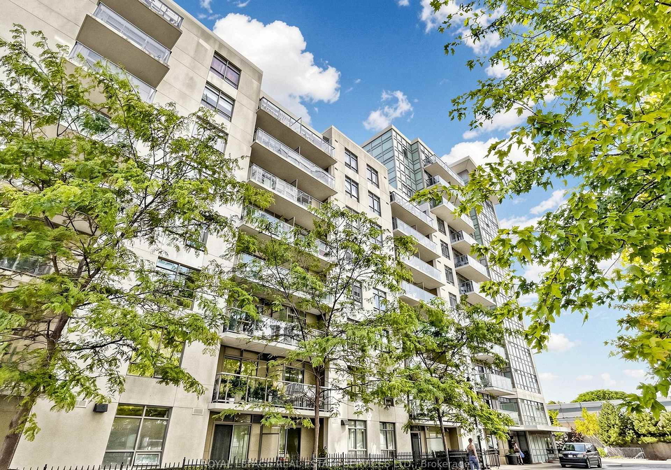 812-lansdowne-avenue-toronto-ontario-w13248220