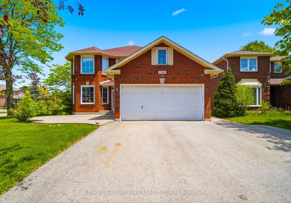 1345-sir-david-drive-oakville-ontario-w13248370