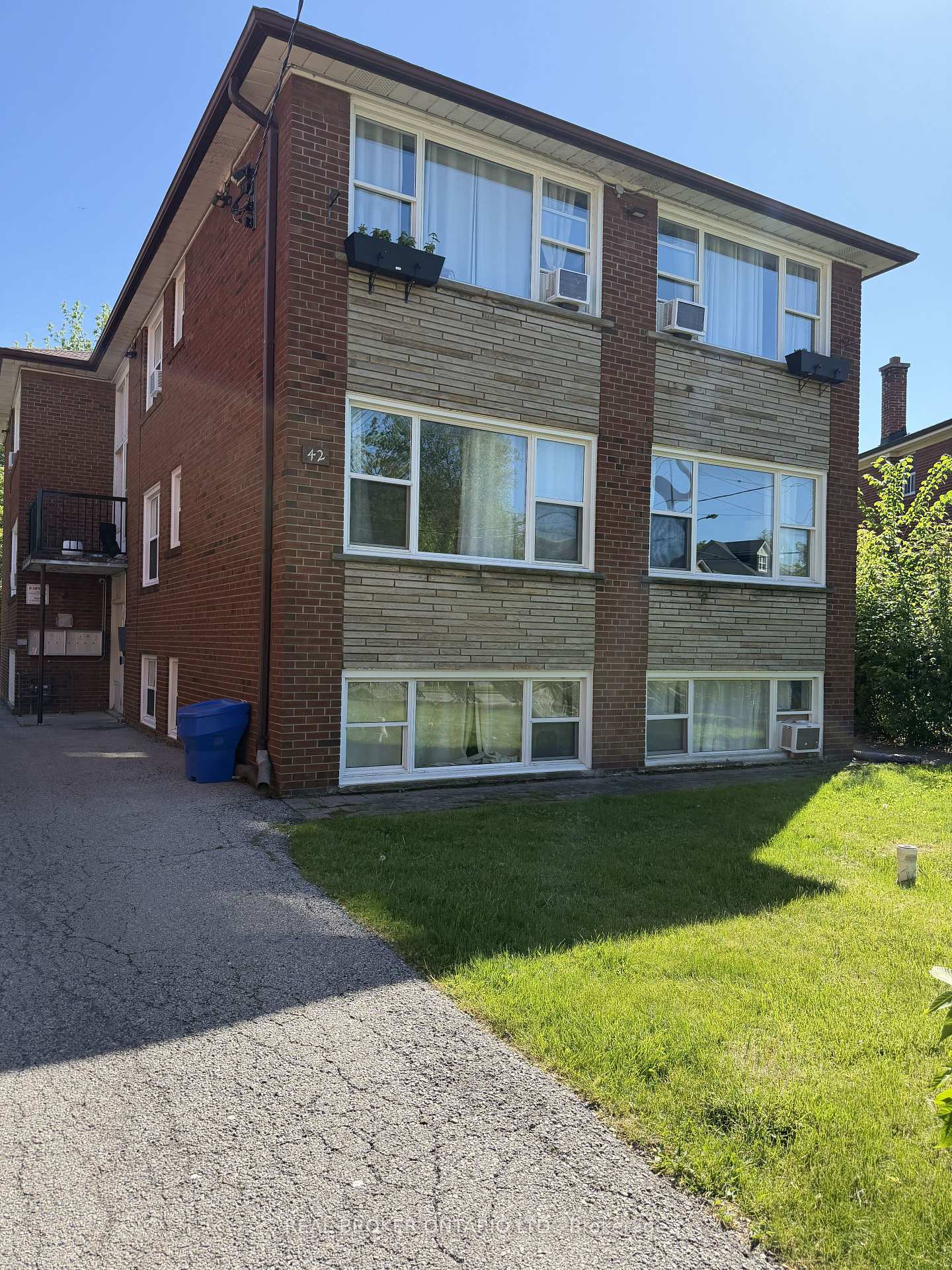 42-burlington-street-w-etobicoke-ontario-w13248482