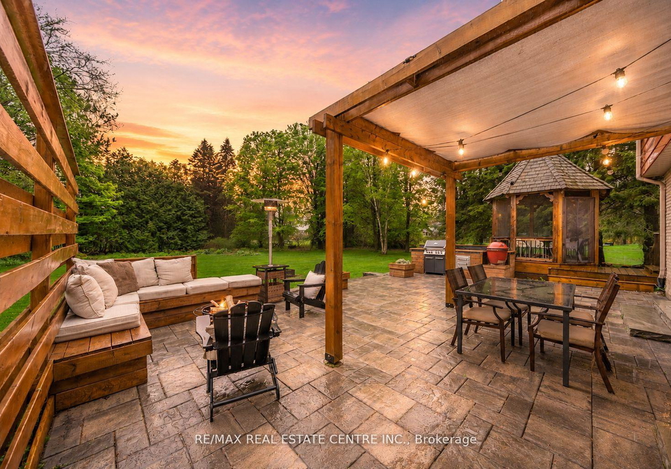 1684-vaughan-drive-caledon-ontario-w13248664