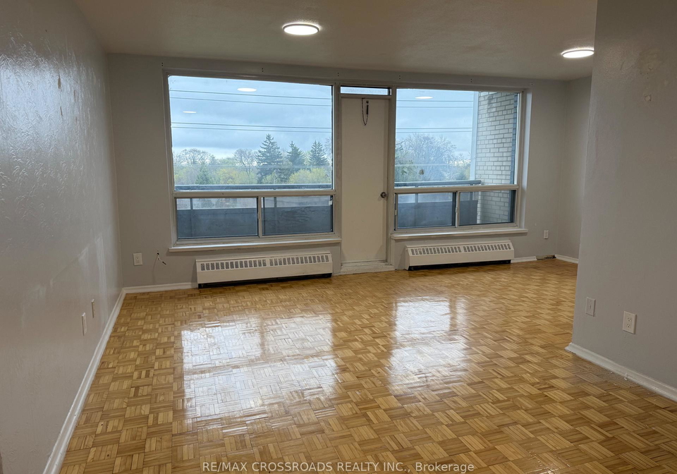 363-lakeshore-road-e-mississauga-ontario-w13248892