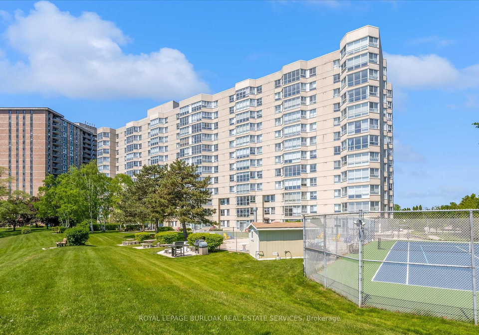 5280-lakeshore-road-burlington-ontario-w13248898