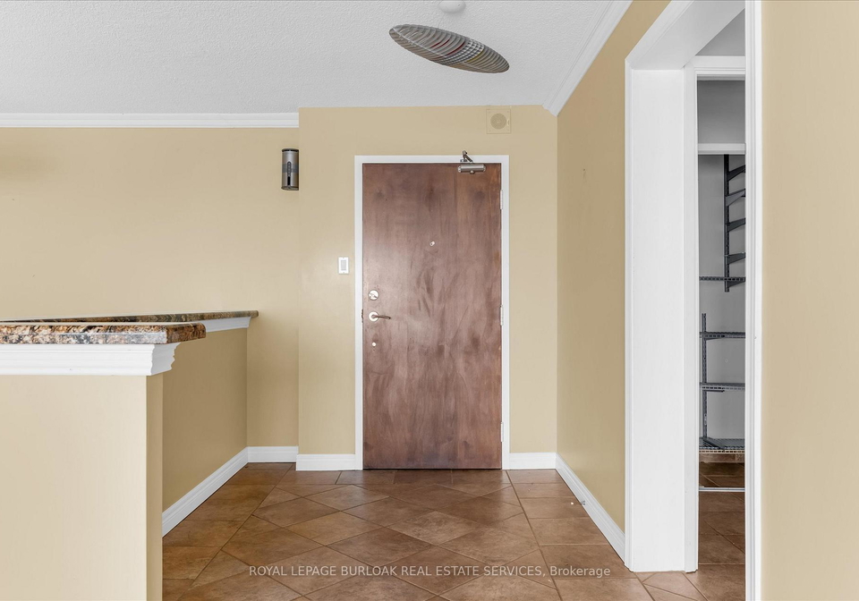 5280-lakeshore-road-burlington-ontario-w13248898