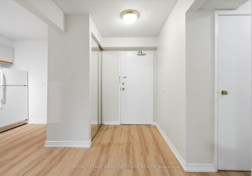 3835-lake-shore-boulevard-etobicoke-ontario-w13248930