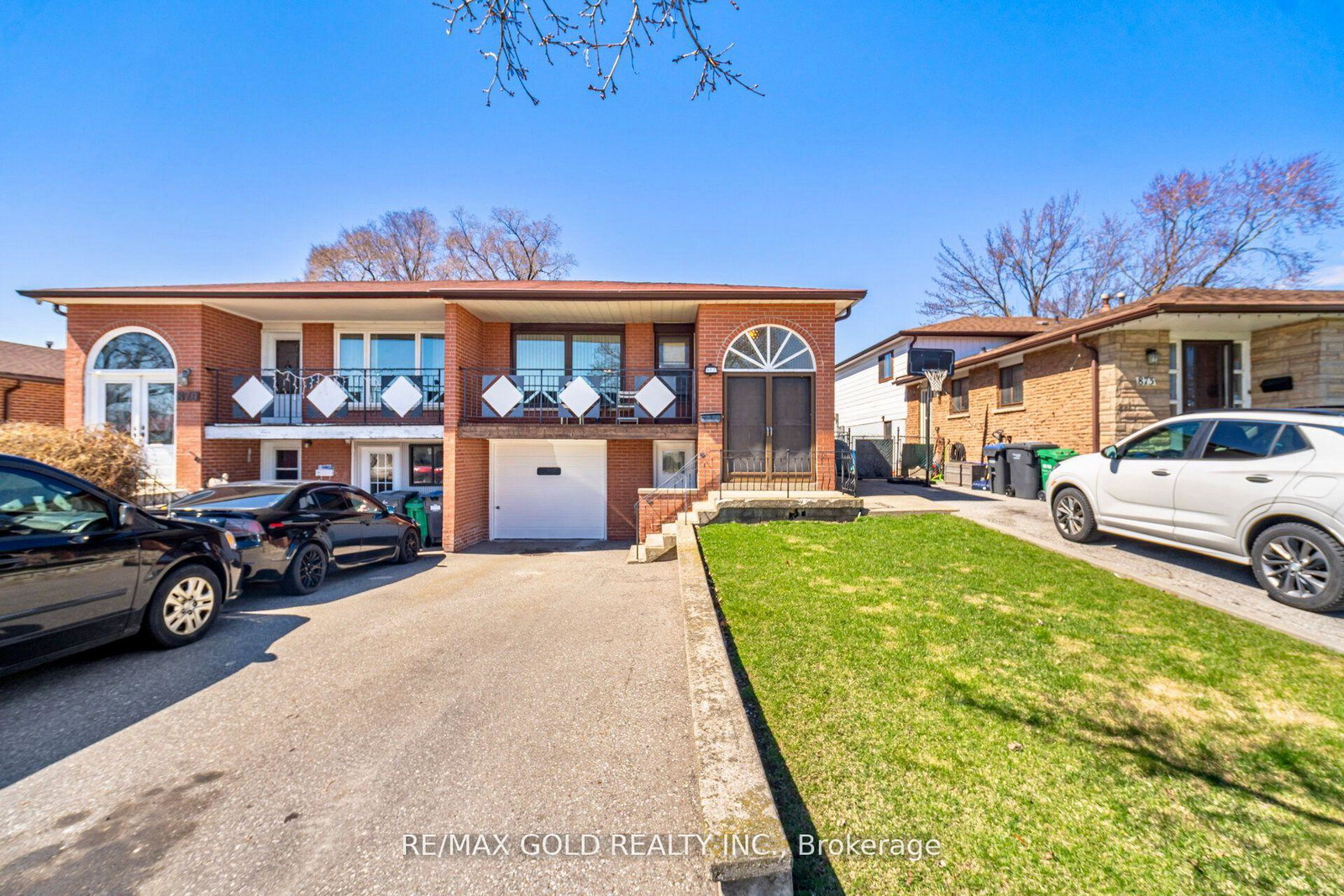 877-consort-crescent-mississauga-ontario-w13249206