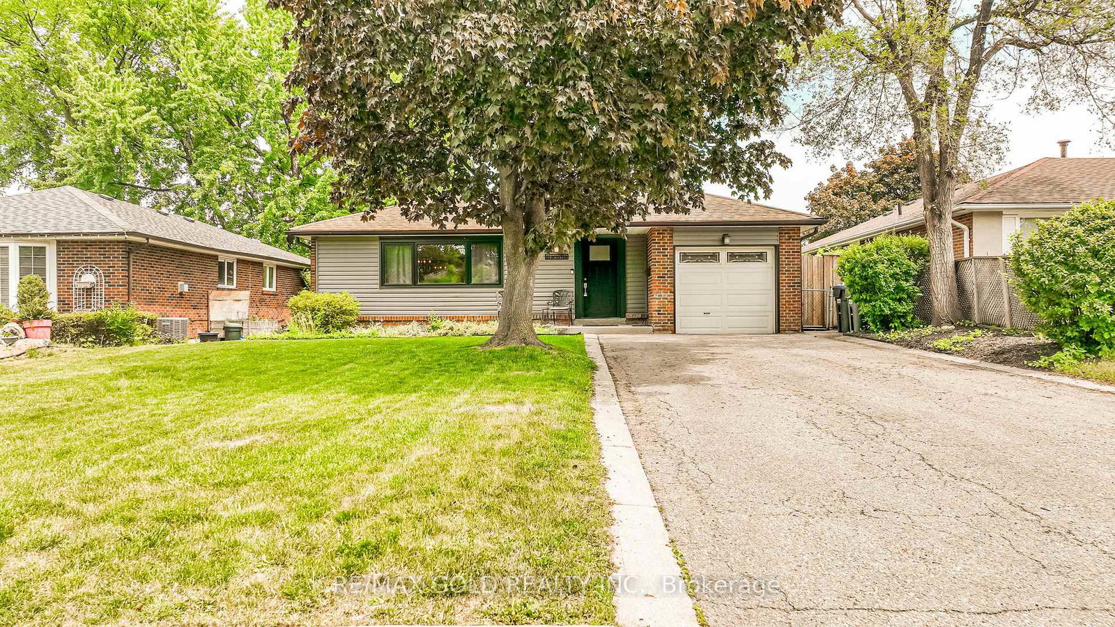 23-dunster-crescent-brampton-ontario-w13249210