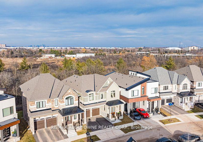 1456-ford-strathy-crescent-oakville-ontario-w13249218