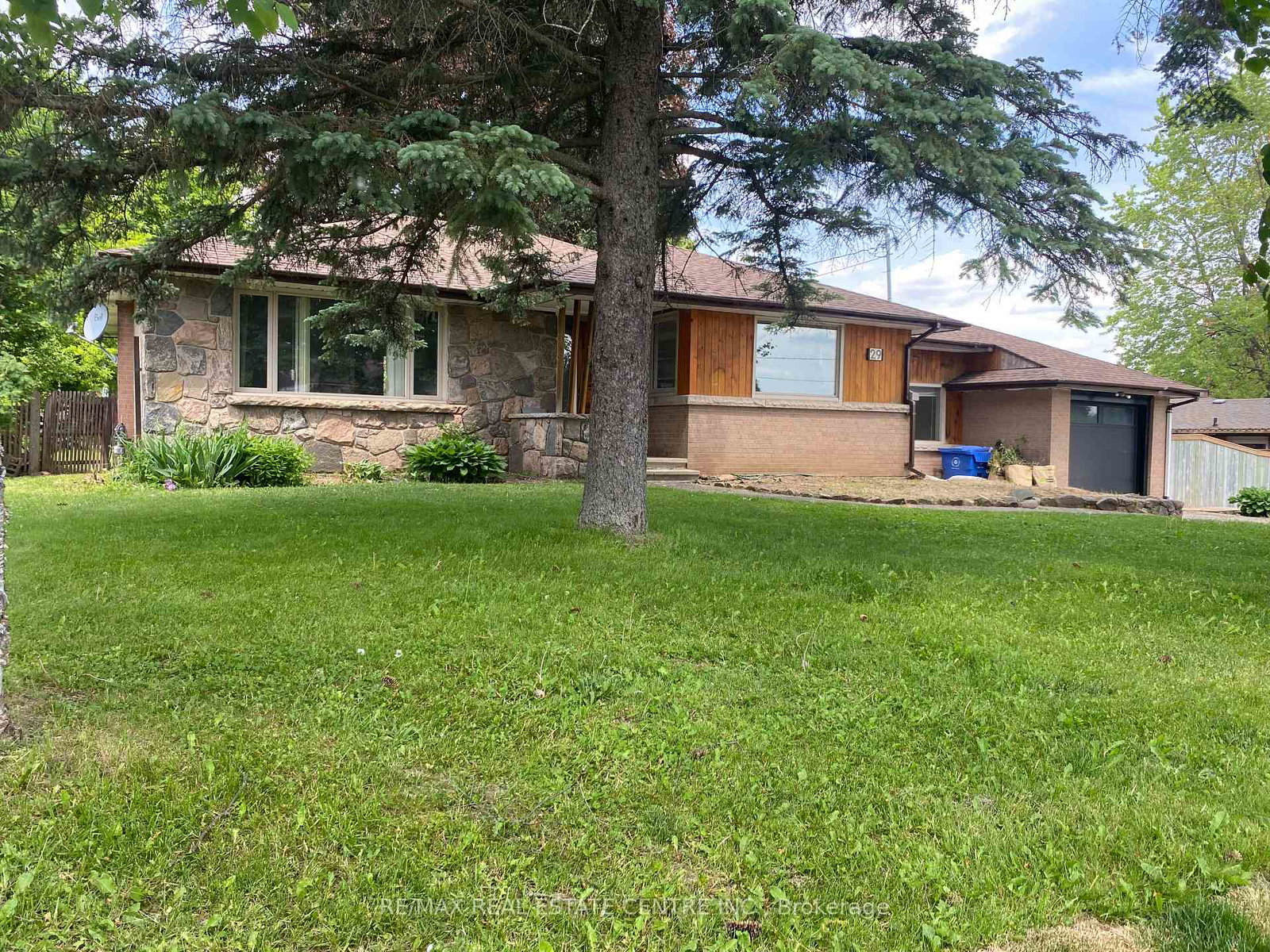 29-victoria-street-orangeville-ontario-w13249492
