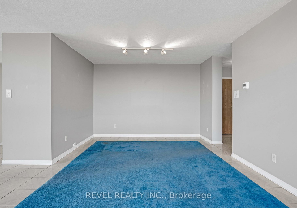 1360-rathburn-road-e-mississauga-ontario-w13249570