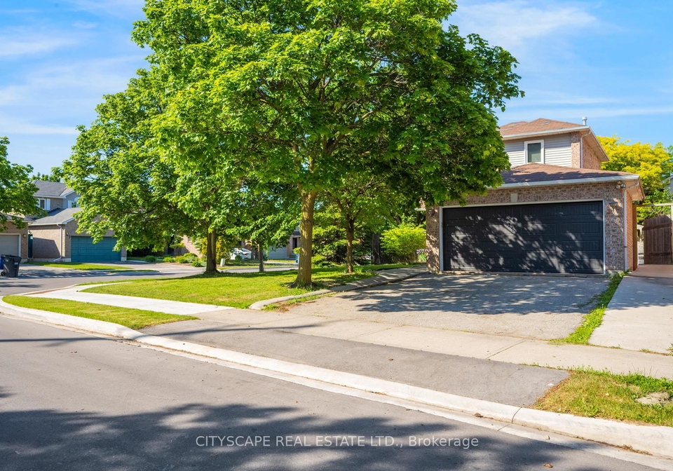 65-mullis-crescent-brampton-ontario-w13249868