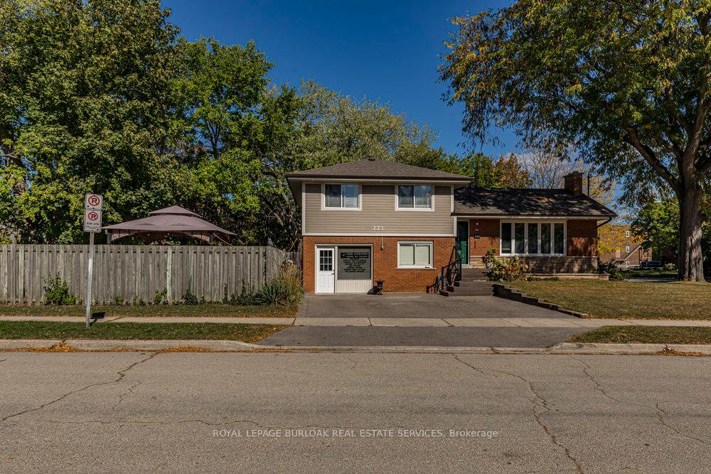 723-hyde-road-burlington-ontario-w13252368