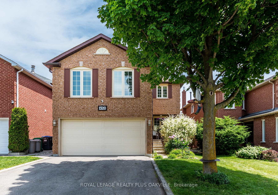1520-roseway-drive-mississauga-ontario-w13254318