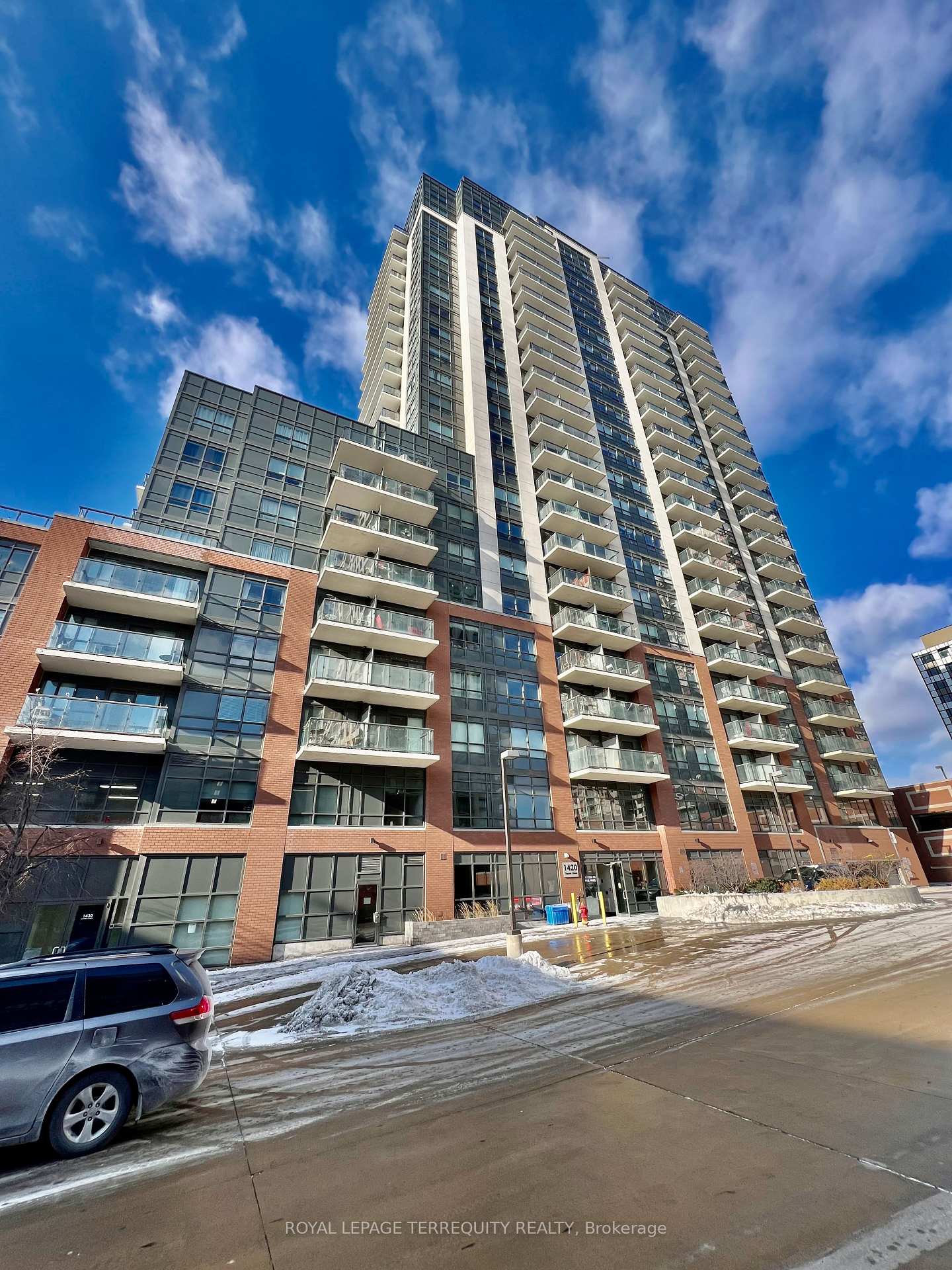 1420-dupont-street-toronto-ontario-w13256814