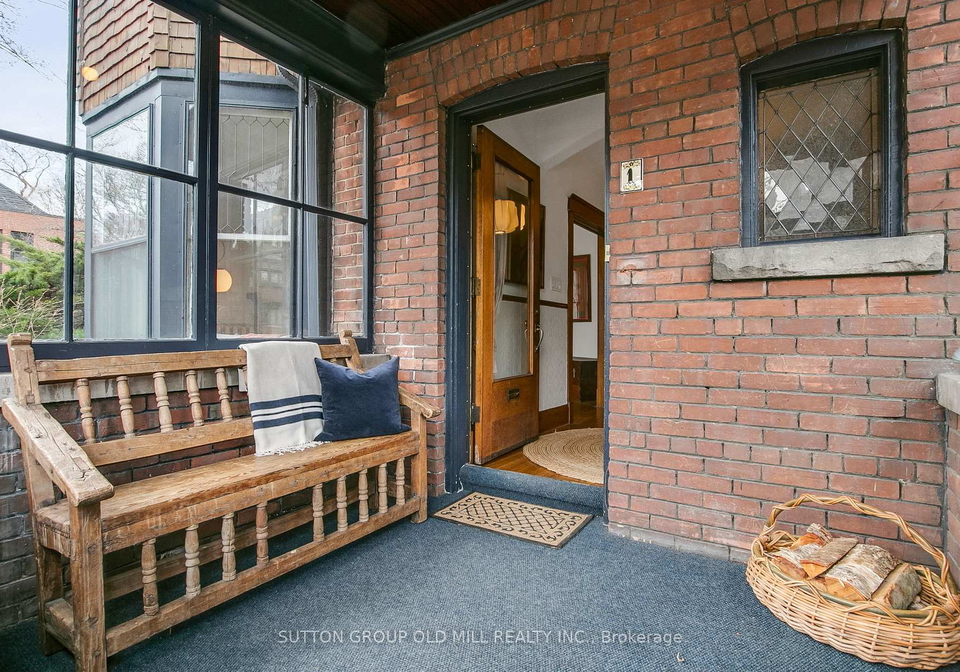 1-algonquin-avenue-toronto-ontario-w13257692