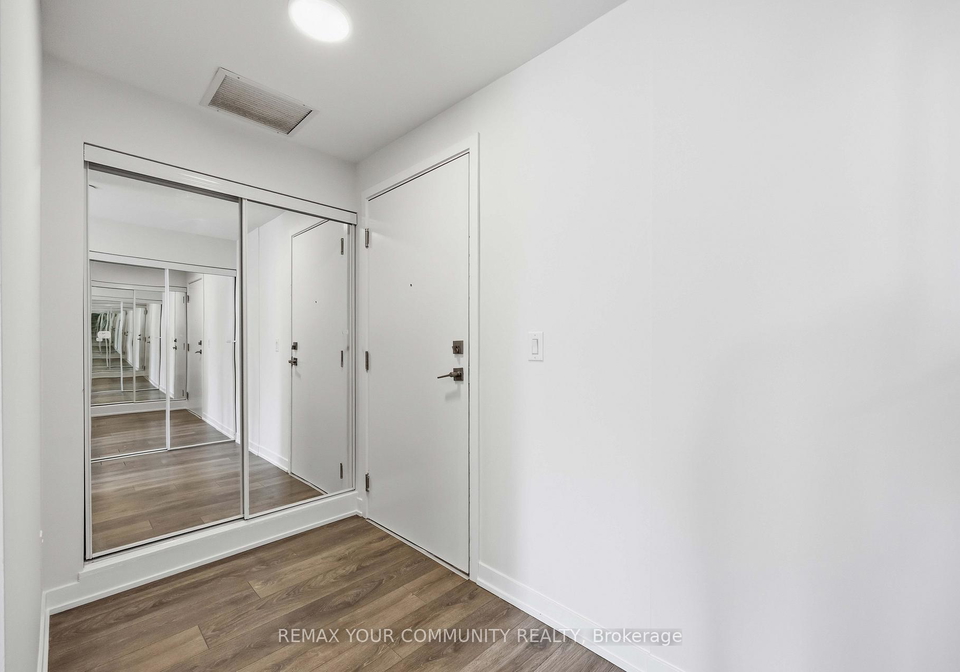 120-canon-jackson-drive-north-york-ontario-w13267190