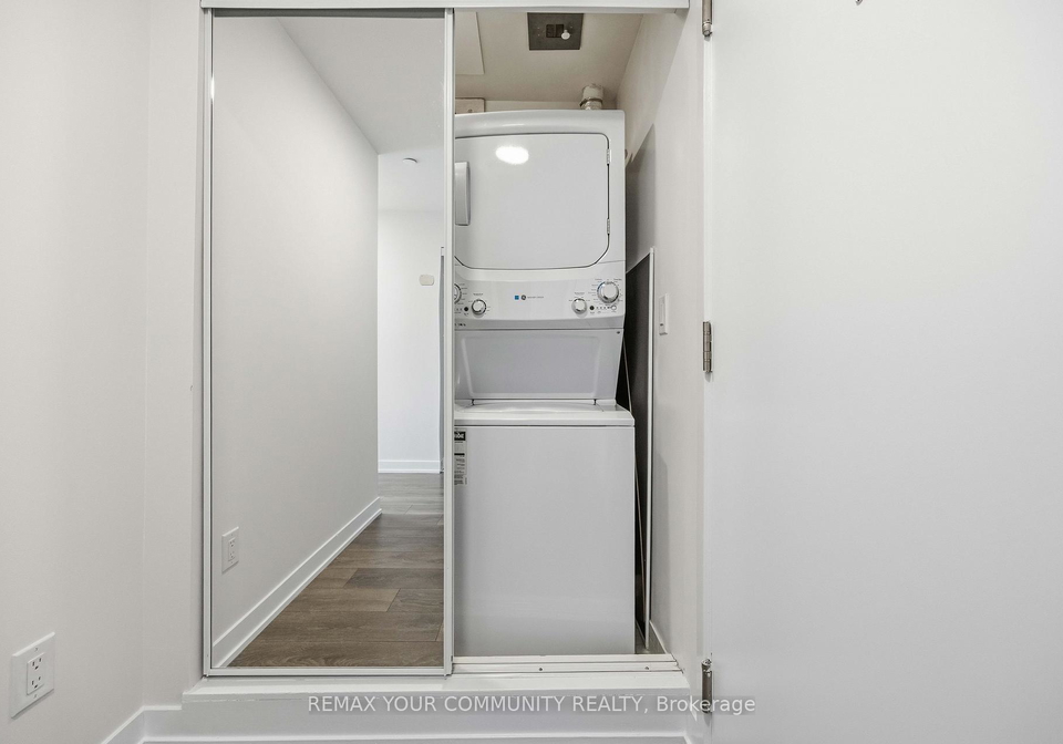 120-canon-jackson-drive-north-york-ontario-w13267190