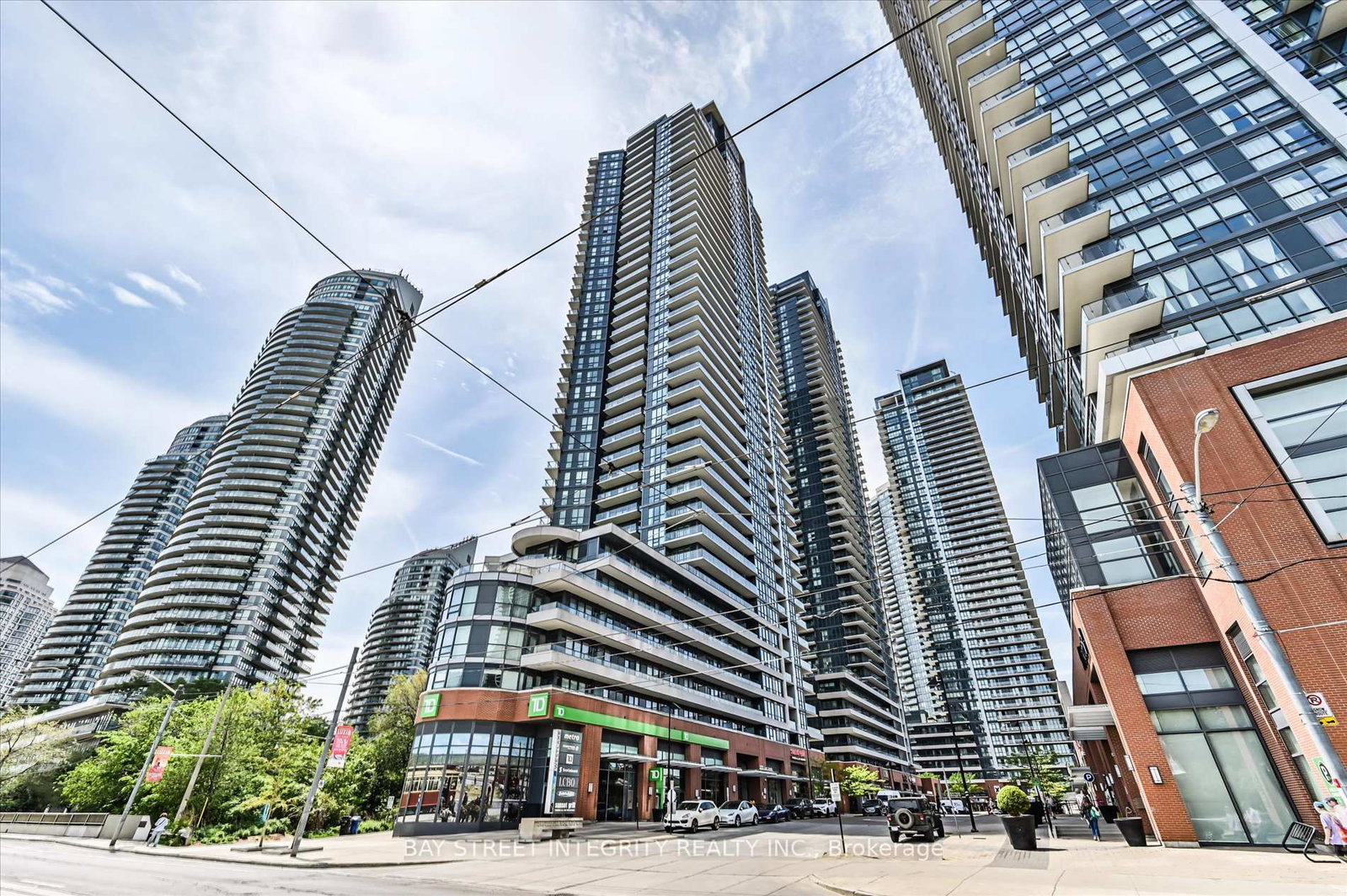 2212-lake-shore-boulevard-w-etobicoke-ontario-w13269944
