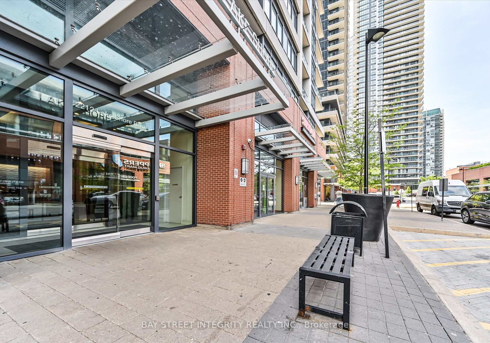 2212-lake-shore-boulevard-w-etobicoke-ontario-w13269944