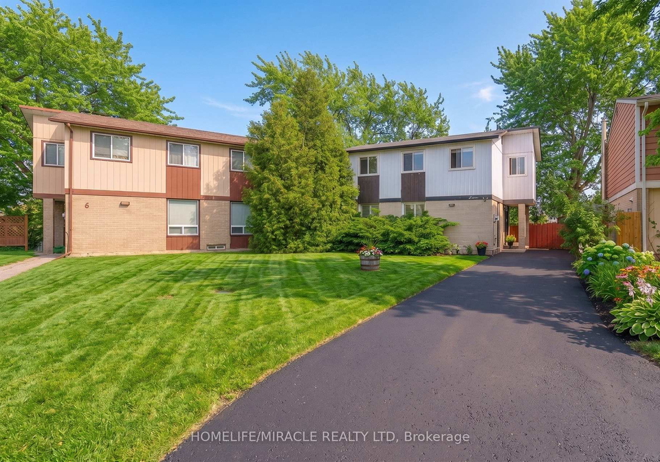 7-greenhills-square-brampton-ontario-w13276302